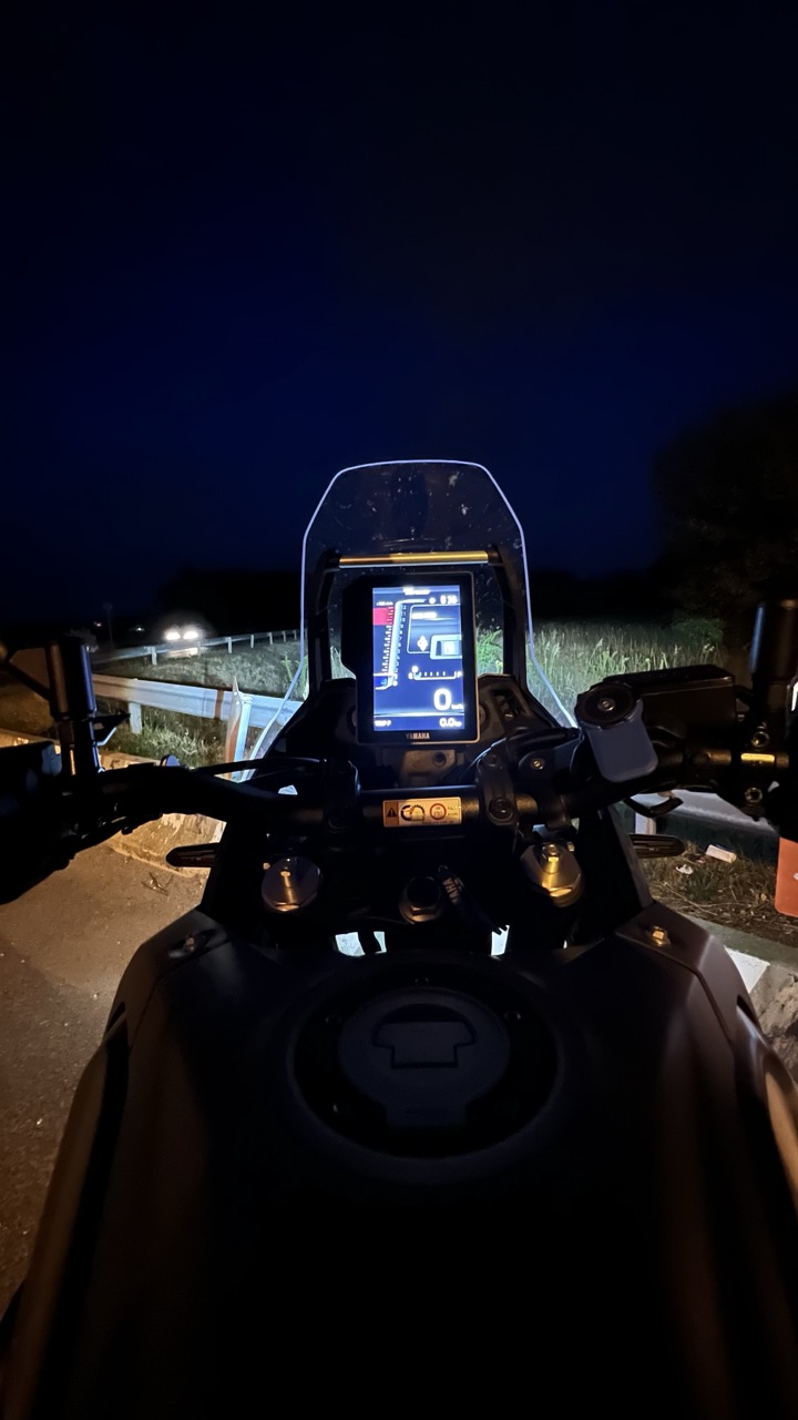 tenere 700 dark lights